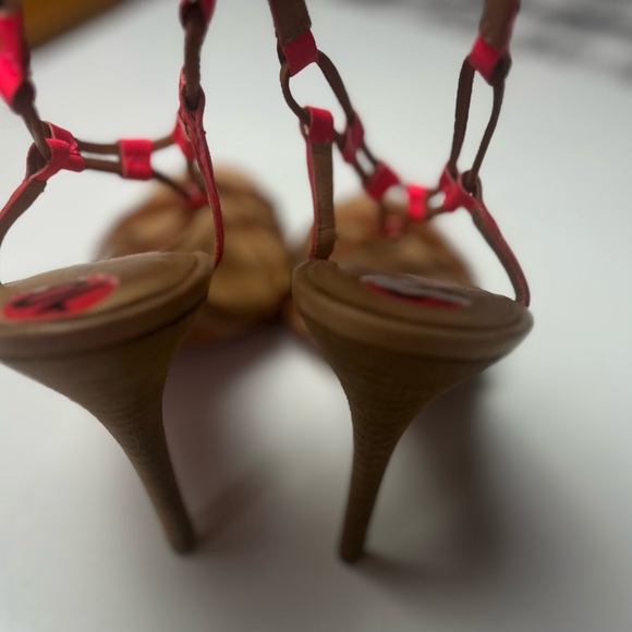 ‼️CLEARANCE!!! Couch Tan Strappy Neon Orange Strap Lana Leather Skinny Heel 10‼️ - Picture 14 of 16